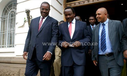 Former Vice President Kalonzo Musyoka pays courtesy call to Nairobi Governor Evans Kidero at the Nairobi County hall where he vowed to support the Governor in his work/MIKE KARIUKI