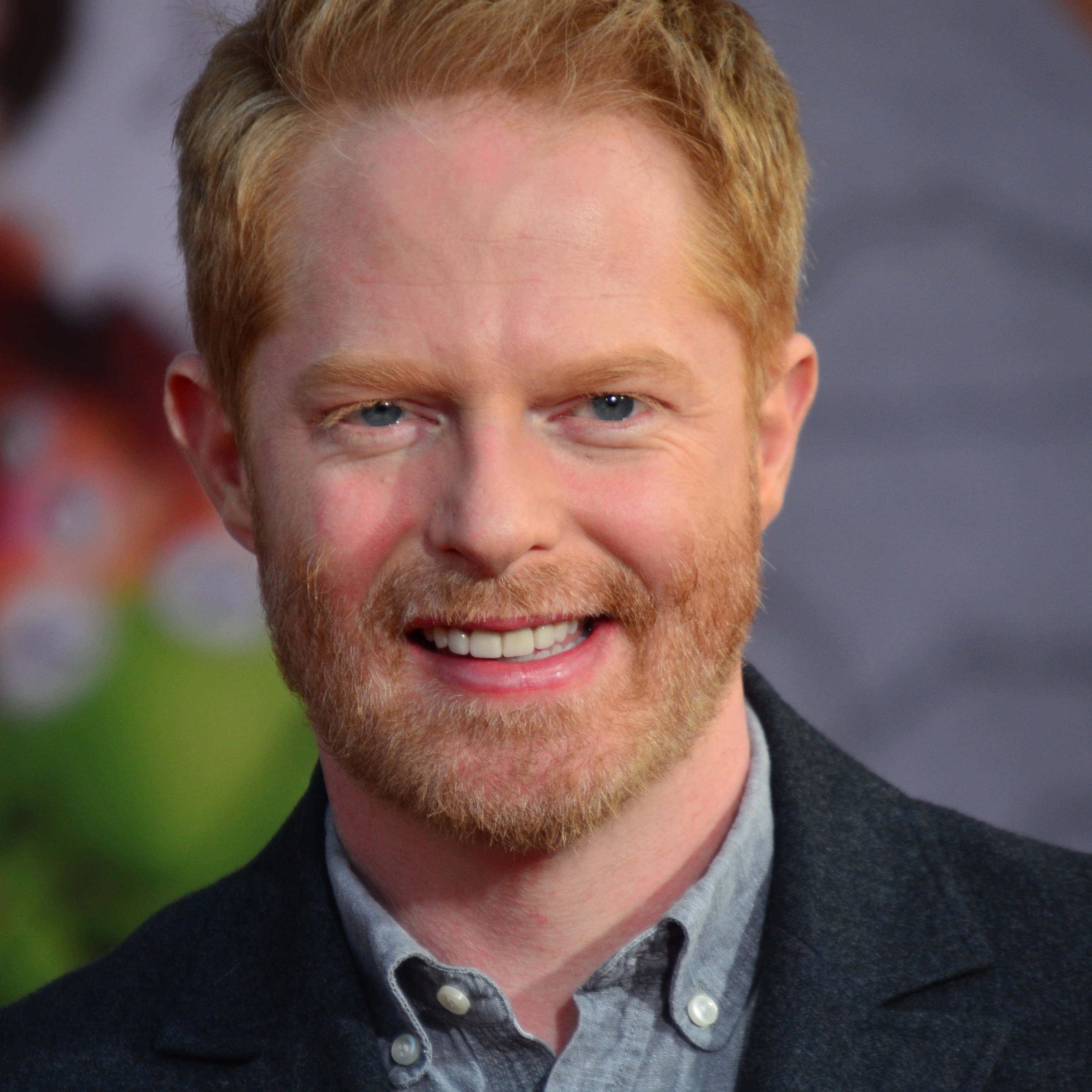 Modern Family Gay Porn - Jesse Tyler Ferguson's dad found his stash of gay porn - Capital Lifestyle