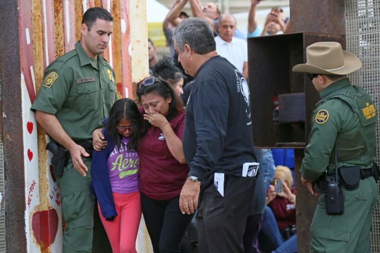 Three minutes to embrace on US-Mexico border » Capital News