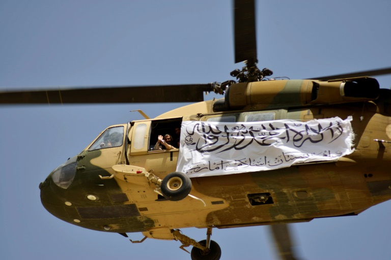 Los talibanes se jactan de los saqueos estadounidenses como primer vuelo que aterriza en Kabul desde la retirada »Capital News