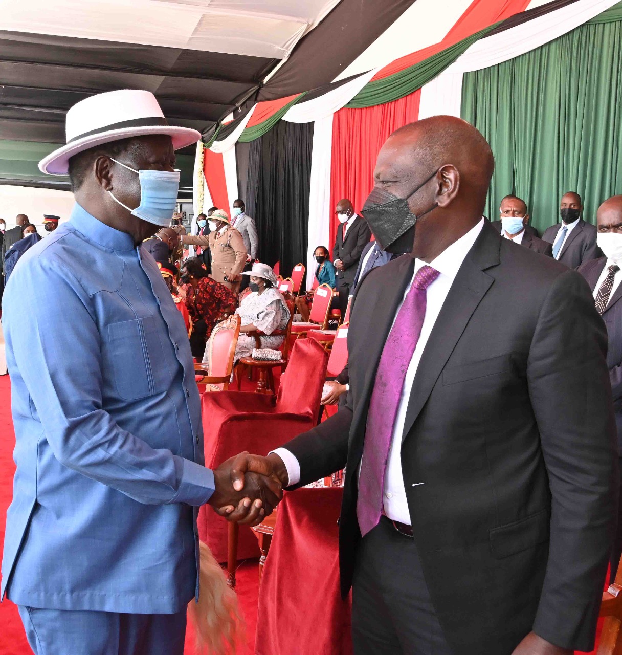 Raila, Ruto in neck to neck popularity as 2022 presidential race shapes up  » Capital News