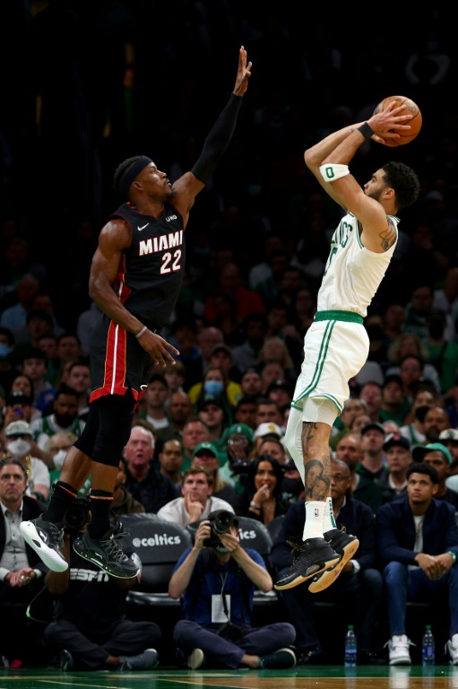 Tatum, Celtics blow away Heat to square series at 2-2