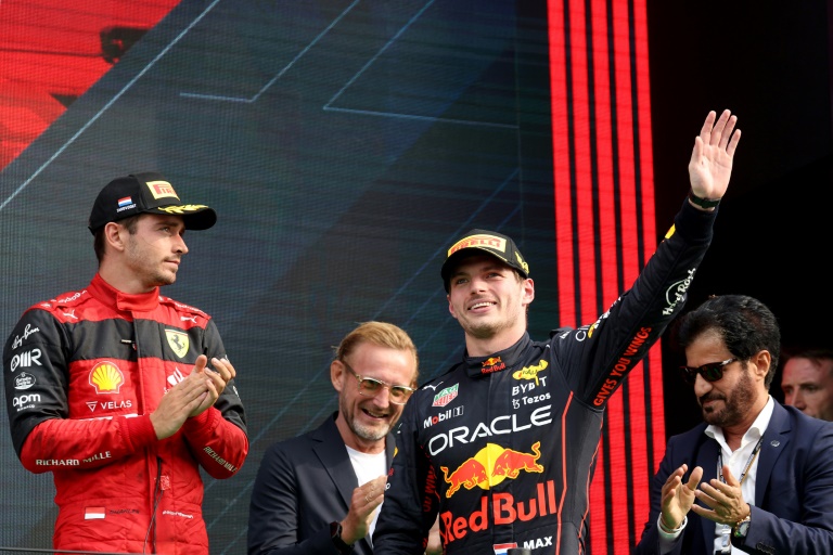 Verstappen claims dramatic Dutch home win with second title in