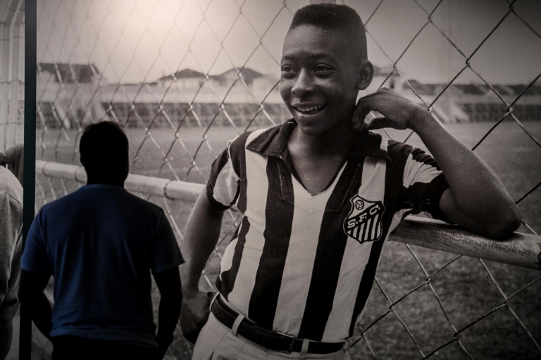 At Pele museum, fans proud of ailing football icon’s legacy