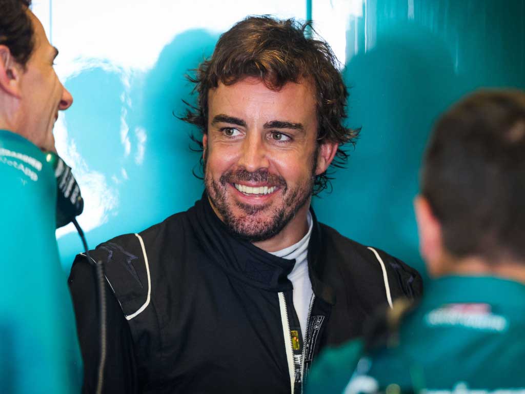 Fernando Alonso still hungry for success after joining 'ambitious' Aston  Martin