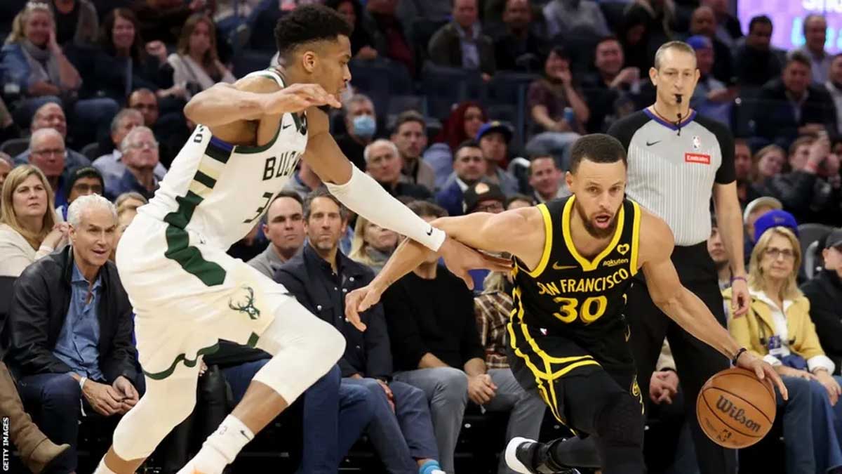 Stephen Curry helps Warriors beat Bucks after Boston 'beatdown' - Capital  Sports