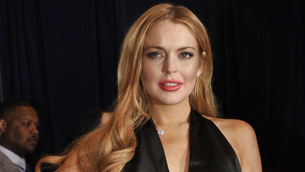 Mean Girls Lead Lindsay Lohan Sued By Publisher Over 2014 Book Deal The Sauce