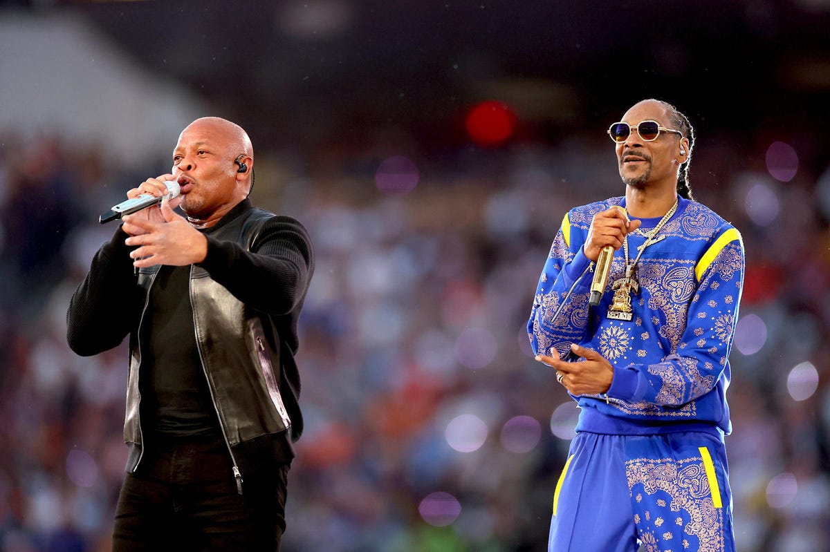 Dr. Dre and Snoop Dogg Paid Homage to Tupac Shakur During the Super Bowl  Halftime Show